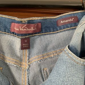 Gloria Vanderbilt jeans